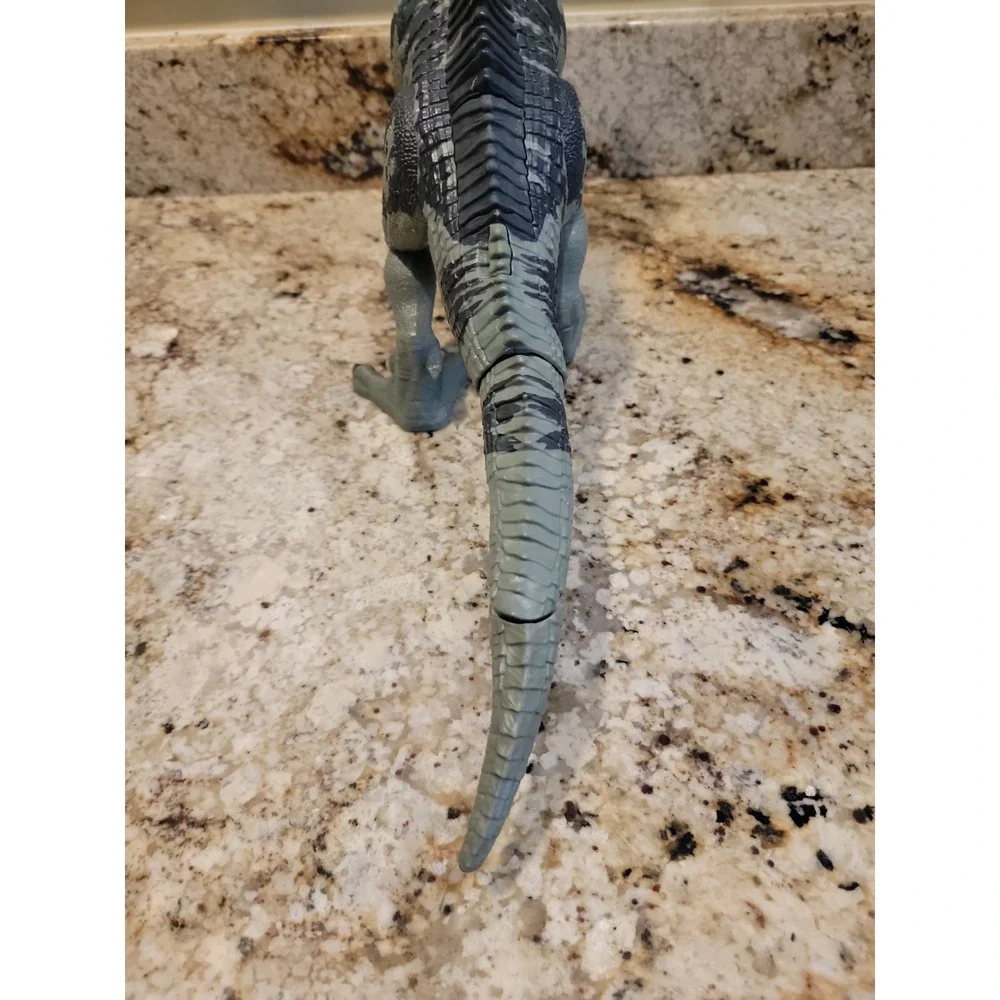 Jurassic World Dominion Strike 'N Roar Giganotosaurus Dinosaur Figure Works 23